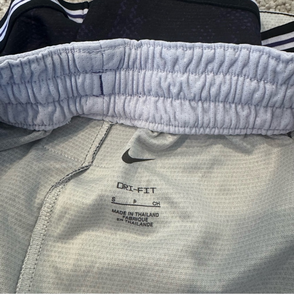 Nike DRI-FIT DNA+ STORIES BASKETBALL SHORTS SZ S - Picture 6 of 6